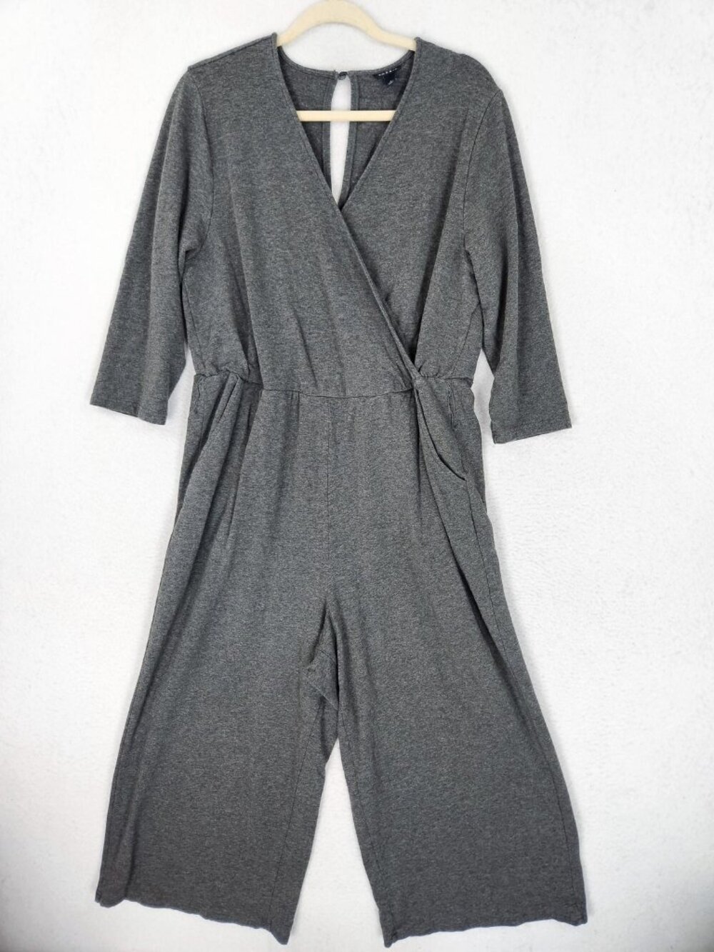 Torrid Jumpsuit Womens 2X Gray Half Sleeve V Neck Surplice Crop Wide Leg Casual